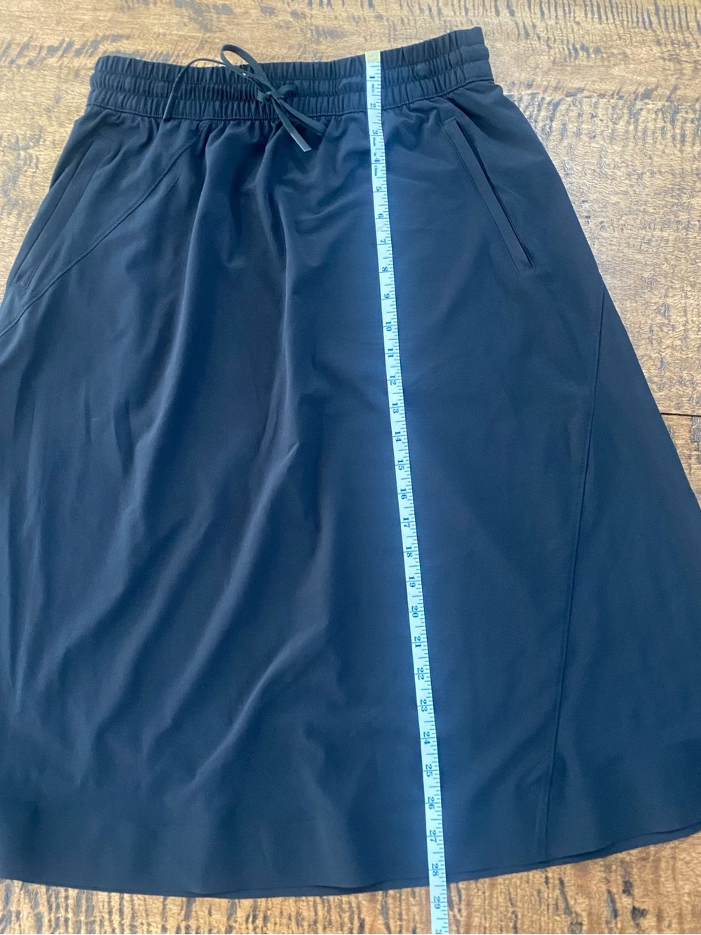 Athleta Arrival Skirt Size 10 Black - Picture 4 of 7
